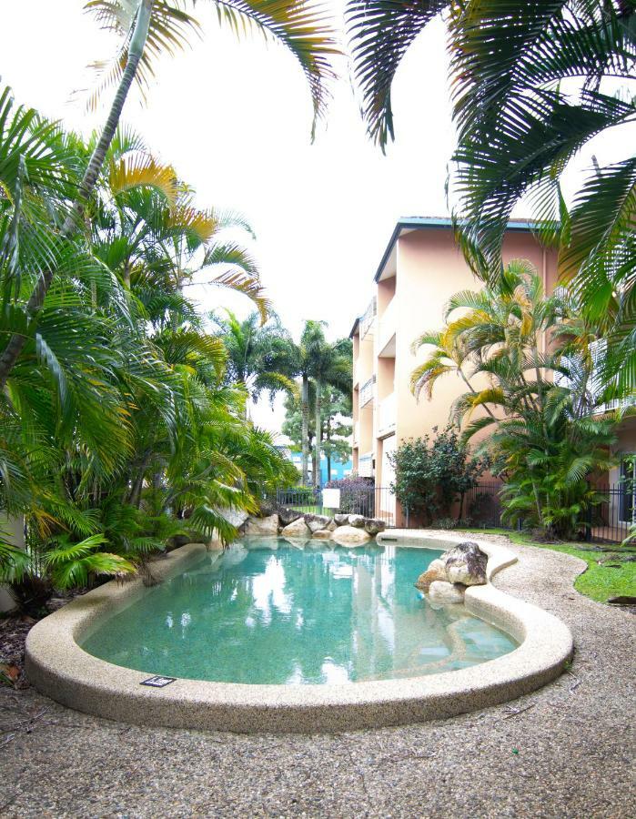 66 Martyn Street Appartement Cairns Buitenkant foto